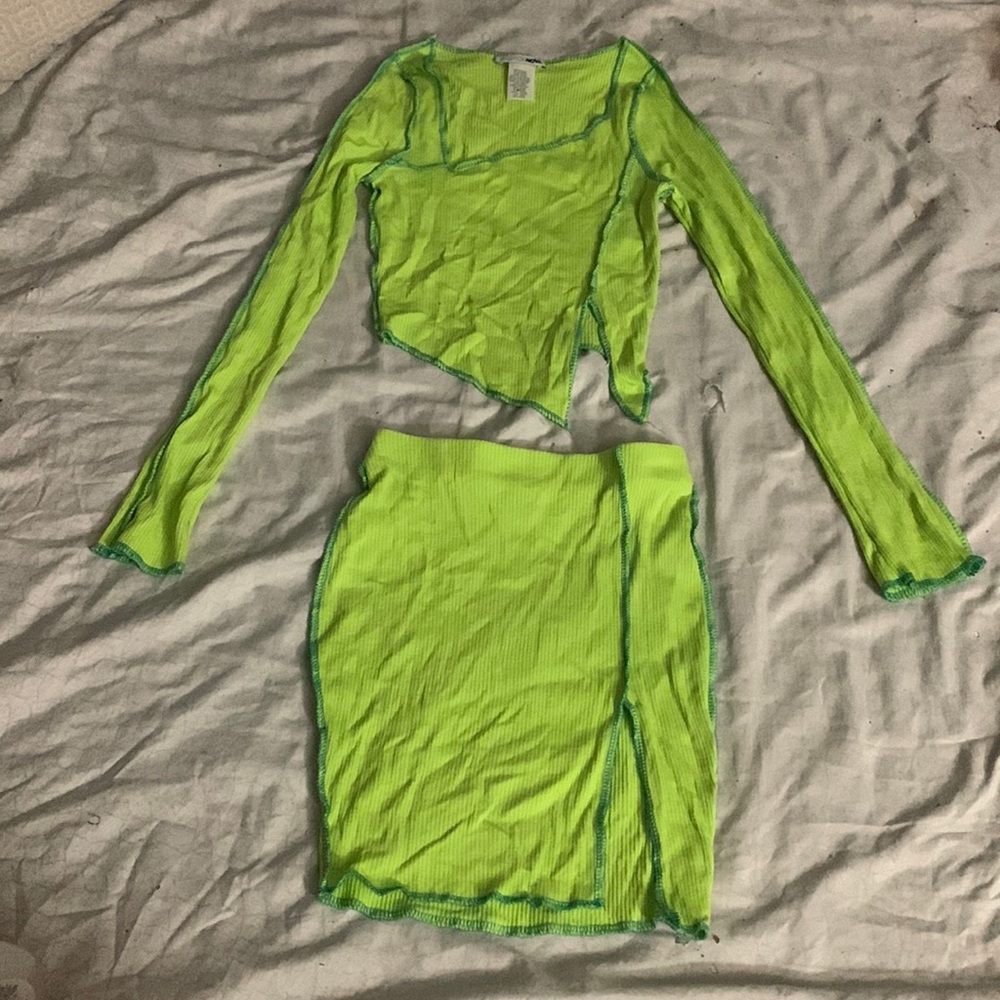 2 piece fashion nova set never worn.